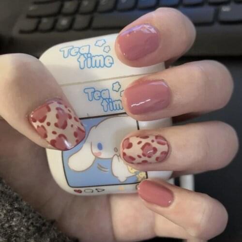 Candy pure color with pink leopard pattern false nails 24pcs with glue short cute cartoon fake nails Japanese full nail tips