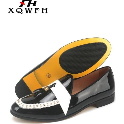 XQWFH luxury Brand men dress shoes Classic Man Pointed Toe Dress Shoes Mens Leather Wedding Shoes Gold Rivet Men Casual Shoes