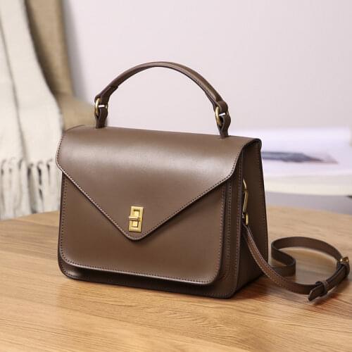 Womens bag new 2020 Retro Leather Handbag postman Bag Messenger Bag Messenger Bag Shoulder Bag