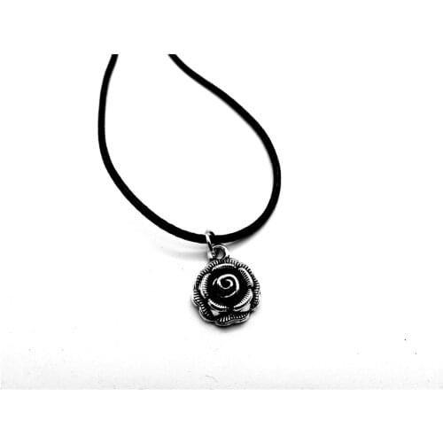 Lucky Simple Black Rose Flower Petals Necklace Pendant Beauty and the Beast Sunflower Leather Rope Necklaces for Party jewelry