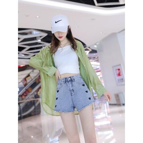 Heart Embroidery Ripped Frayed Edge Denim Shorts Women Summer Straight A Line Leg Ladies Washed Hot Jeans Shorts New 2021 Ins