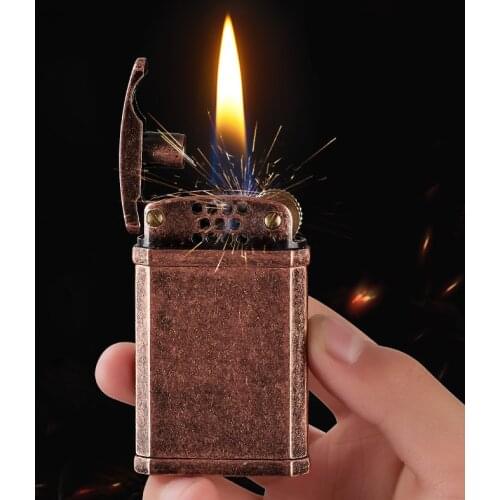 Vintage Flint Kerosene Cigarette Lighter Refillable Torch Lighter Grinding Wheel Lighters Smoking Accessories Gadget for Men