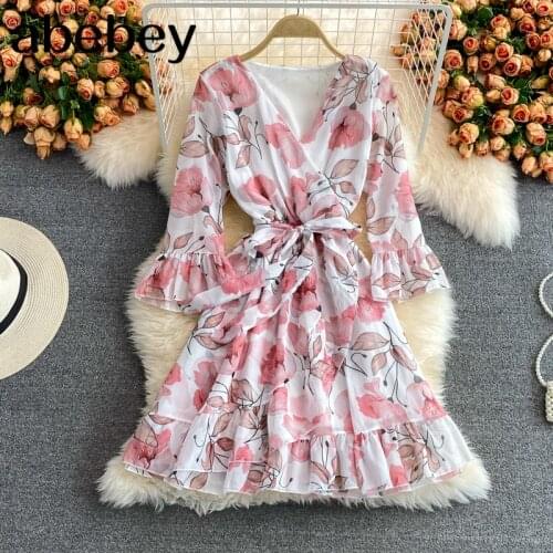 2021 New Summer Temperament V-neck flare sleeve Dress ruffles patchwork high waist lace up print short A-line Dress