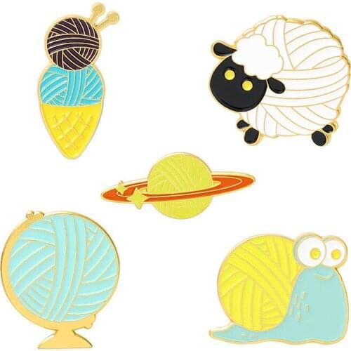 Ball of Yarn Animal Enamel Pins Funny Globe Ice cream Planet Sheep Brooches for Women Lapel Pin Badge Jewelry Gift Wholesale