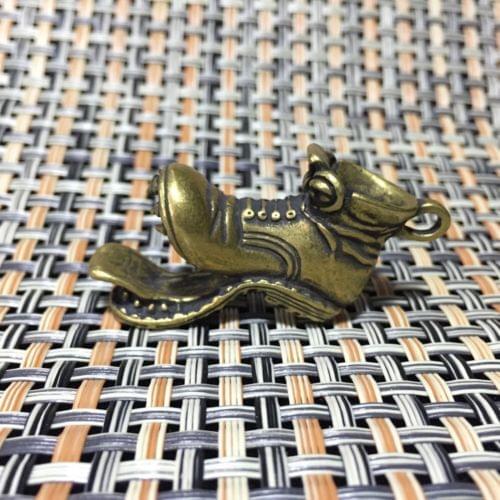 Beautiful Collectible Chinese Handwork Brass Martin Boots Shoes Pendant Statue