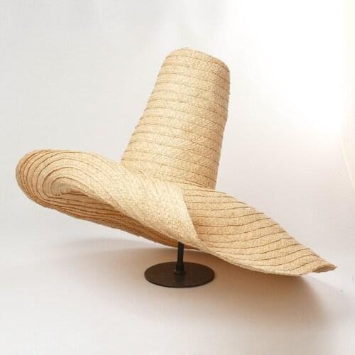 Designer Style Raffia Model Show High Top Oversize Wide Brim Straw Hats For Women Sun Cap Ladies Causal Summer Beach Holiday Cap