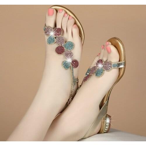 2020 Summer Sheepskin Leather Diamond Shoes Womens Sandals Rhinestone Low Heel Slippers Toe Slippers Flowers Wild Sandals