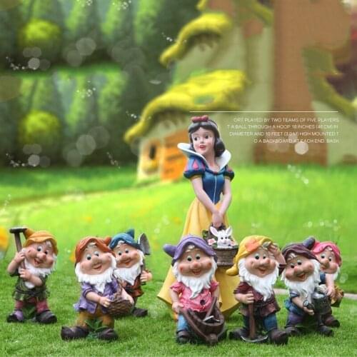 Outdoor Garden Resin Snow White Dwarf Ornaments Kindergarten Courtyard Furnishing Crafts Park Lawn Villa Sculpture Accessories