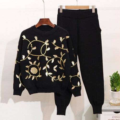 2018 New Fashion Autumn Winter Womens Gold Leaf Embroidered Sweater + Leisure Haren Pants Two Piece Female Trousers Set