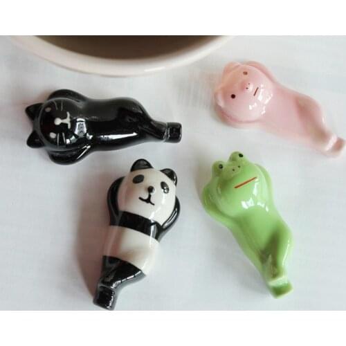 Free shipping 50pcs Cute Cartoon Ceramic Chopsticks Holder lin3775