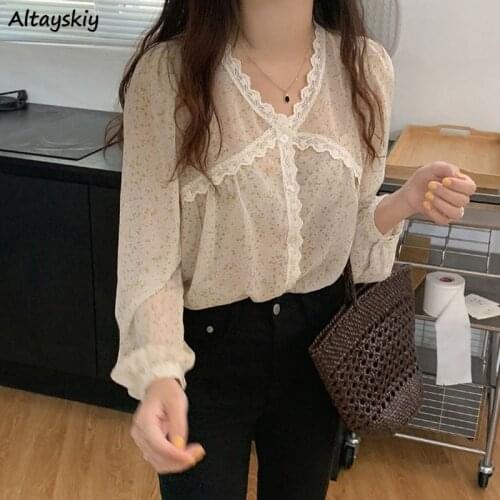 Shirts Women Lace Floral Chiffon Spring Leisure Fashion Retro Elegant Feminine Simple Design V-neck Trendy Ulzzang Loose Chic