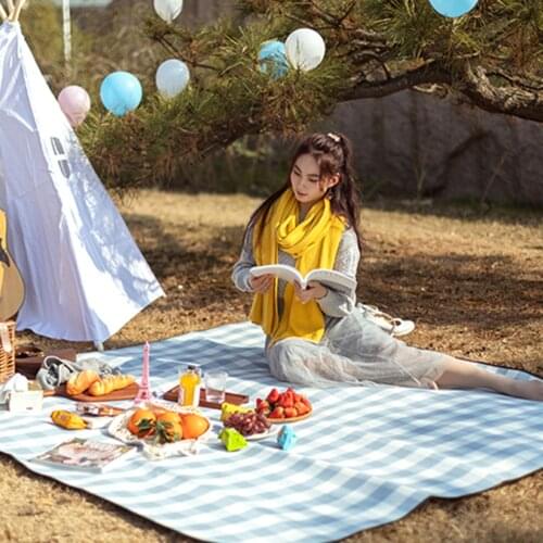 Outdoor Leather Blanket Strap Folding Portable Blue Grid Picnic Mat Waterproof Camping Mattress Picnic Moisture-proof Pad Tools