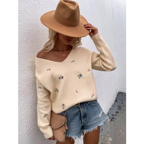 2021 autumn and winter new style European and American printed V-neck large size loose womens sweater pullover women