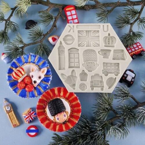 New Fondant British Style Soldier Deer Head Cup Cake Decoration Silicone Mould Chocolate Candy Baking Mould