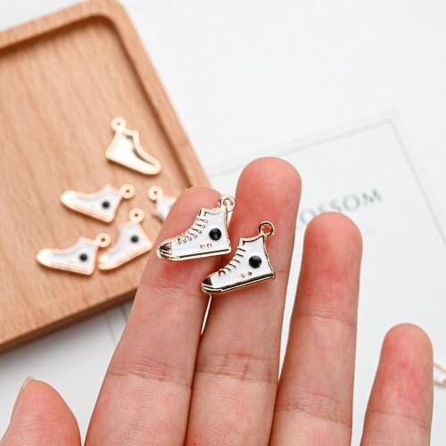 10/20/30pcs Enamel Charms Fashion Black & White Shoes Shape Charm Pendant For Making Necklace Bracelet Keychain Accessories