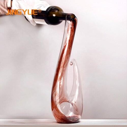 50oz 1500ml 100% Twisted Horn Shape Wine Carefe Crystal Clear Wine Carafe Fast Decanting Aerator