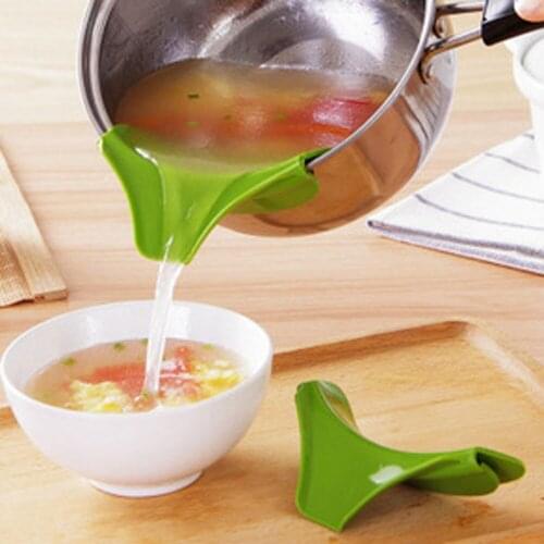Creative Anti-Spill Silicone Slip On Pour Soup Spout Funnel For Pots Pans And Bowls And Jars Home Kitchen Tool Accessories