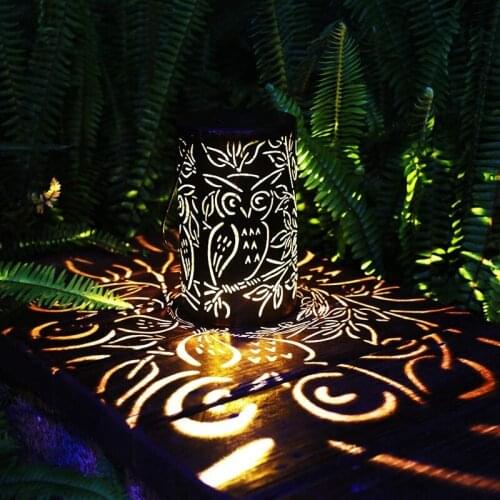 Solar Lantern Outdoor Solar Light Retro Metal Hanging Solar Garden Lantern For Yard Patio Courtyard Pathway Walkway Lawn Decor