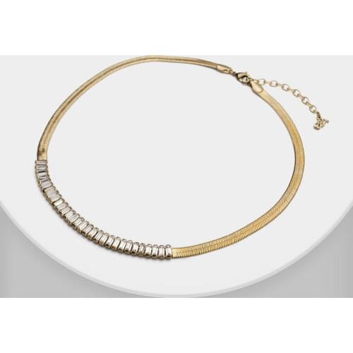 Amorita boutique Vintage metal necklace