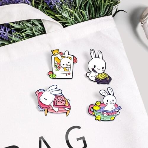 Cartoon Cute Animals Bunny White Rabbit Enamel Brooch Reading Reading Sleeping Love Star Flower Alloy Brooch Badge Woman Jewelry