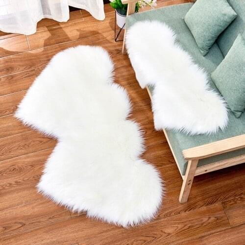 Soft Faux Fur Wool Living Room Sofa Carpet Plush Carpets for Bedroom Sheepskin Heart shaped Fluffy Mats Rugs Decor Home Textile