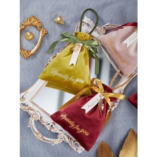 30Pcs/Lot Velvet Gift Bags With Handles Wedding Candy Box Baby Shower Favors Packaging Chocolate Party Supplies Wholesale