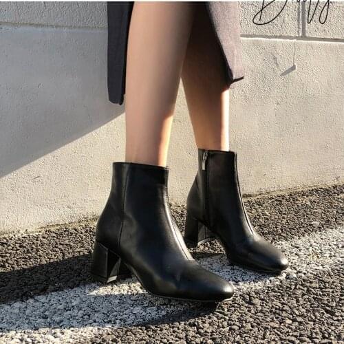 Women Boots British Style Casual Fashion Leather 2020 Autumn and Winter The New Round Head Thick Heel Single Shoes Size 33-42