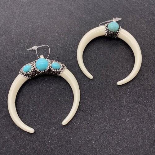 1pcs Resin Beef Bone Pendant DIY Necklace Jewelry Making Accessories Natural Stone Horn Shape Moon White Set with Diamonds Charm
