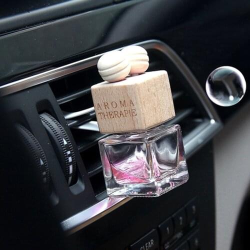 1pc Car Bottle Mini Car-styling Hanging Refillable Glass Air Freshener Essential Oils Ornament Not Include Essential Oils