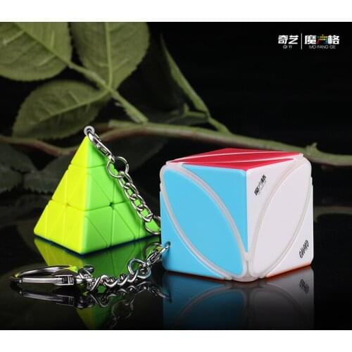 Qiyi IVY Keychain Key Ring Cube 3x3 Cube Puzzle Magic Cube Pyramid Maple Leaf Cube Bag Ornament Cube Educational Toys