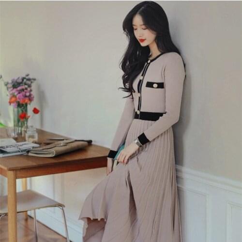 Fashion womens dress 2020 autumn and winter new sweet simple gentle wind contrast color knitted dress