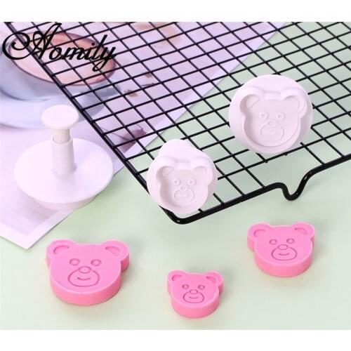 Amoliy 3pcs Bear Head Cookies Cutter Mold Bear Biscuit Embossing Mould Sugar Craft Dessert Baking Mold Cake Decorating Tools