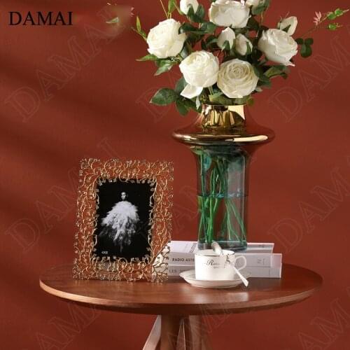 Creative 6 Inch Metal Photo Frame Nordic Modern Office Desktop Frames for Pictures Ornaments Home Bedroom Living Room Decoration