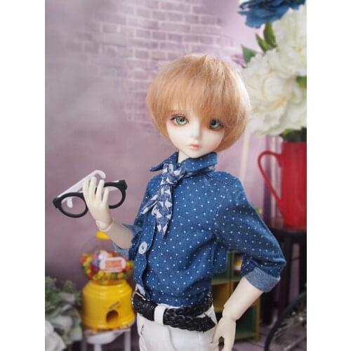 1/4 scale nude BJD doll Cute pretty boy BJD/SD Resin figure doll Model Toy gift.Not included Clothes,shoes,wig A0402 MSD