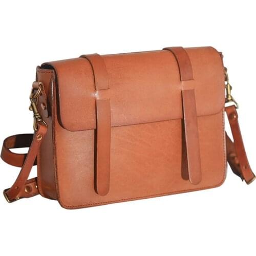 Fashion casual designer natural real leather ladies daily outdoor travel messenger bag cowhide hot seller-shaped shoulder bag