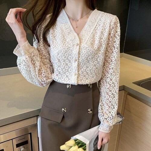T-shirts Women Pearl Beading Long Sleeve 2021 New Spring Summer Autumn Women Casual Blouse Chiffon Sexy V-neck French Lace C2377