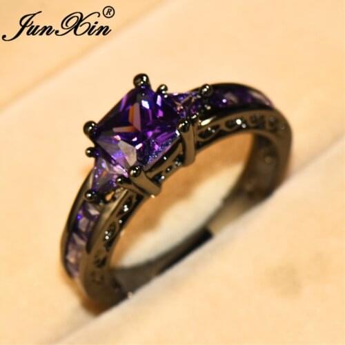JUNXIN Purple Stone Princess Square Rings For Women Black Gold Filled Vintage Triangle Zircon Feb Birthstone Ring Female Jewelry