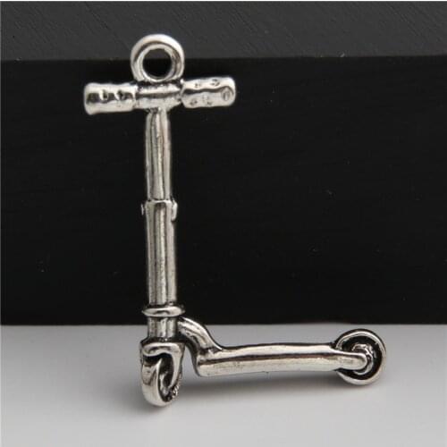 5pcs Silver Color 3D Kick Scooter Charms Pendant Handmade Jewelry Accessoties A2841