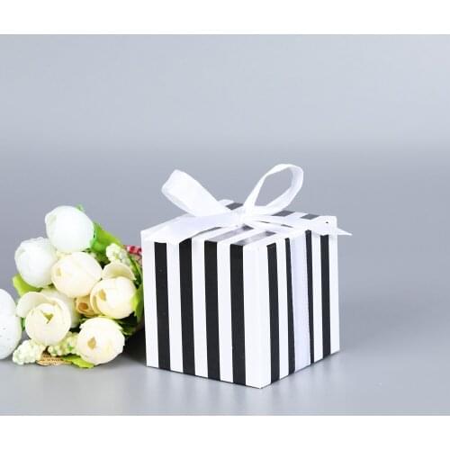 10Pcs/Bag Christmas Paper Gift Box Wedding Party Supplies Colors stripes Candy Box Birthday Party Baby Shower Decor Boxes Ribbon