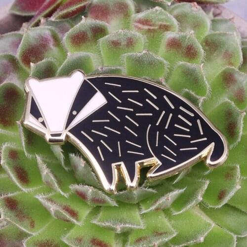 Night wolf enamel pin tattoo art brooch men black animal badge stars witchy jewelry women clothing backpack decorations gift