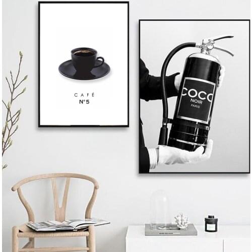 Fashion Wall Art Prints Black and White Fashion Photo Poster Extinguisher Wall Pictures Canvas Painting for Living Room Decor