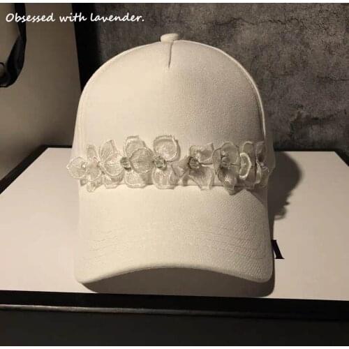 Obsessed with lavender. Hat female spring and autumn flower baseball cap fashion Korean Japanese summer white hat