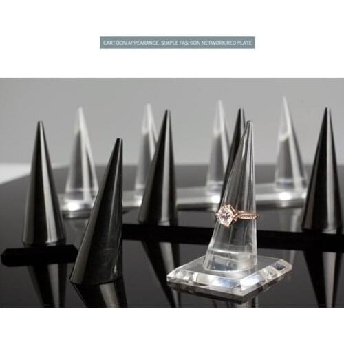 High-grade Conical solid ring holder acrylic ring display stand rack finger tail ring counter display props