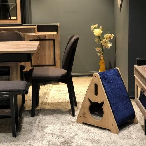 Woofy Pet Cat Scratching Posts