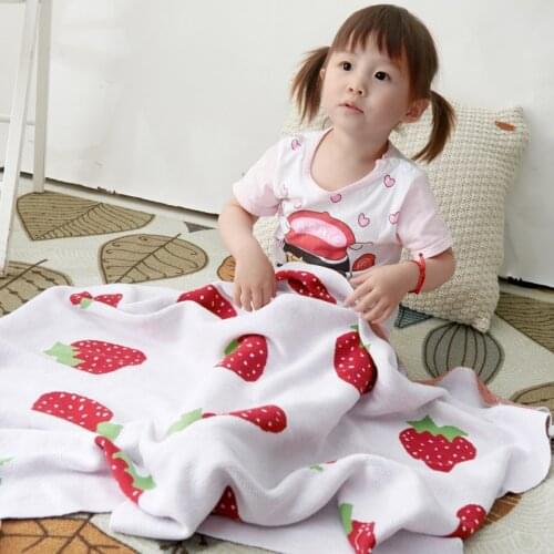 80X100cm girls strawberry 2 layers Winter thick Cotton knitted Baby Blanket kids back seat cover kids quilt sofa throw blanket