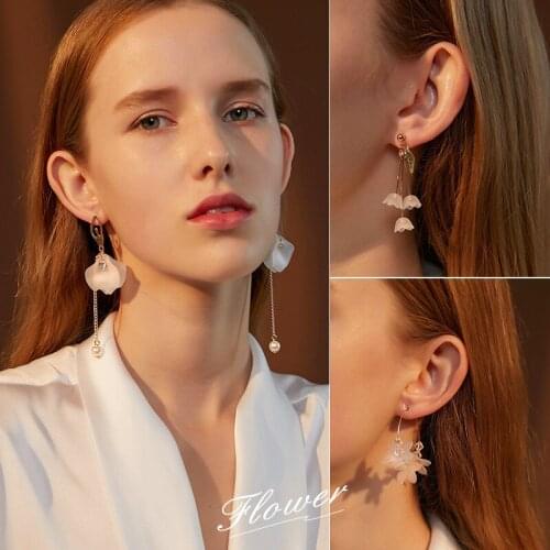 QiLuxy Fashion Long Tassel Flower Drop Earrings for Women Temperament Pearl Zircon CZ Dangle Earrings Korean Female Jewelry