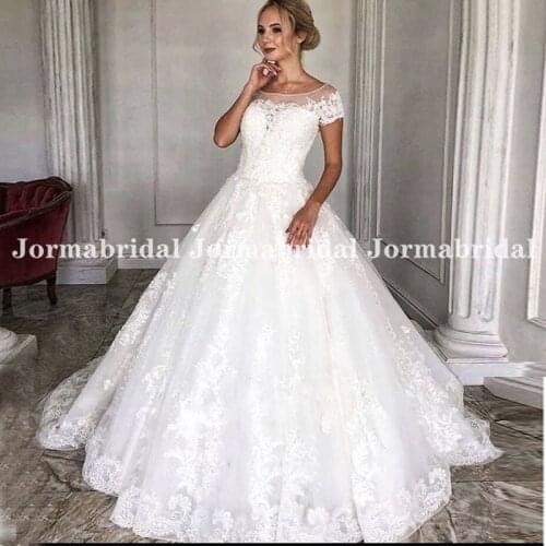 Short Sleeves Ball Gown Wedding Dresses Sheer Scoop Neckline Hollow Back Lacing Bride Dress Plus Size Princess robe mariage
