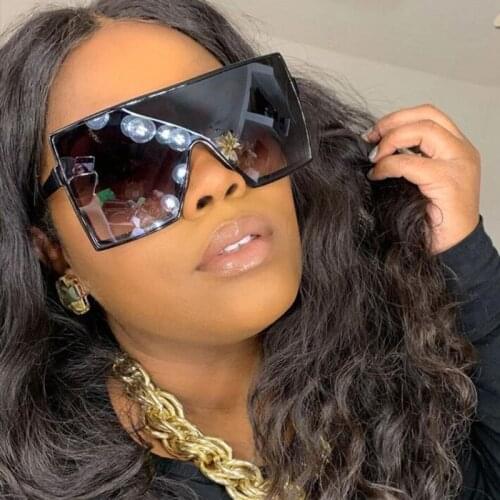 Fashion Oversized Square Sunglasses Women Retro Gradient Big Frame Sun Glasses For Women One Piece Gafas Shade Mirror Clear Lens