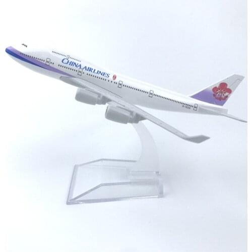 16cm Alloy Aircraft Model Collection Taiwan China Boeing 747 Car Furnishings Childrens Toys Diecast Aircraft Toys Airplane Airl