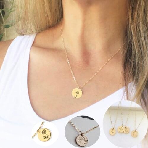 Ladies Popular Birth Flower Necklace Delicate Birthday Month Gift Hand Embossed Plate Clothing Jewelry Accessories Necklace